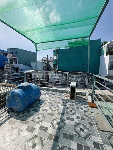 Cần bán nhà MT Lê Thi Bạch Cát
