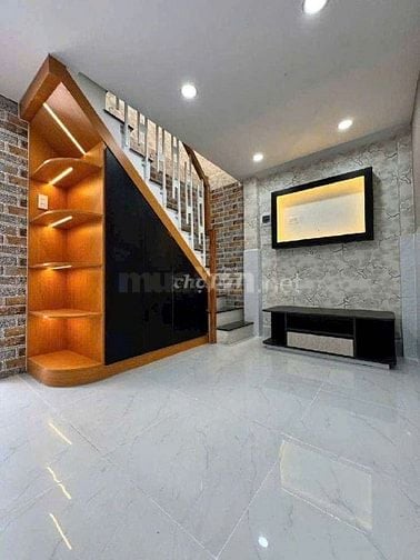 Cần bán gấp nhà đẹp Đinh Bộ Lĩnh 96m2, giá 1 tỷ 750 nhà đẹp vào ở liền