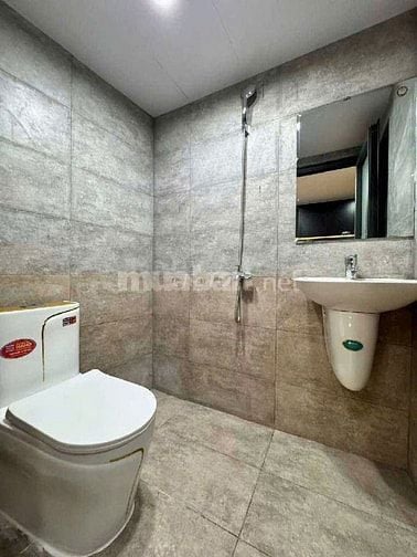 Cần bán gấp nhà đẹp Đinh Bộ Lĩnh 96m2, giá 1 tỷ 750 nhà đẹp vào ở liền