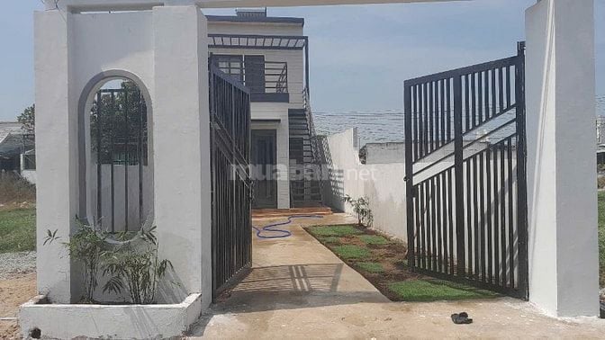 BÁN GẤP ĐẤT TẶNG NHÀ, SỔ HỒNG RIÊNG, NGAY ỦY BAN HÒA KHÁNH NAM
