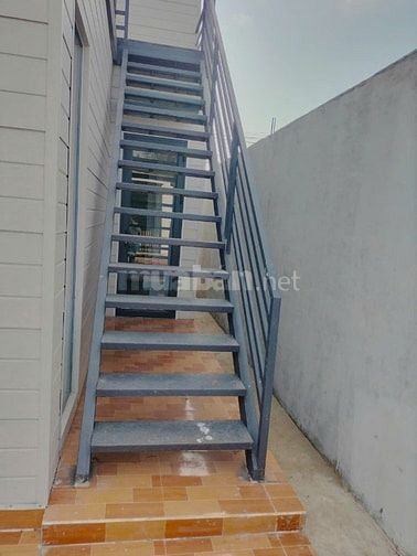 BÁN GẤP ĐẤT TẶNG NHÀ, SỔ HỒNG RIÊNG, NGAY ỦY BAN HÒA KHÁNH NAM