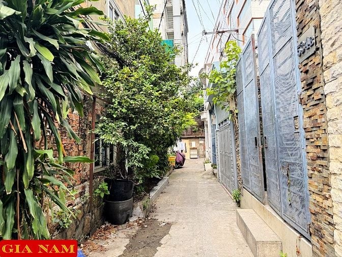 BÁN NHÀ MẶT TIỀN KINH DOANH : 8 UNG VĂN KHIÊM - P. 25 - Q. BÌNH THẠNH 