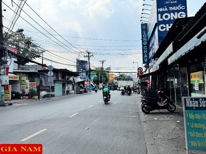 BÁN NHÀ MẶT TIỀN KINH DOANH : 8 UNG VĂN KHIÊM - P. 25 - Q. BÌNH THẠNH 