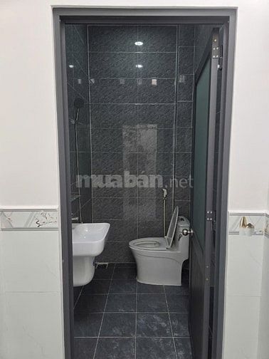 Bán Nhà Mặt Tiền Nguyễn Ảnh Thủ – Quận 12,  Vị Trí Đẹp tiện KD, 4x26m