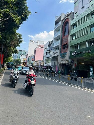 ĐƯỜNG HAI BÀ TRƯNG Q.3 DT: 8,5X27m, 4 TẦNG THANG MÁY 170 TỶ