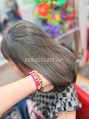 Salon Trâm Nguyễn Cần gấp 2 thợ phụ gội đầu, làm nail