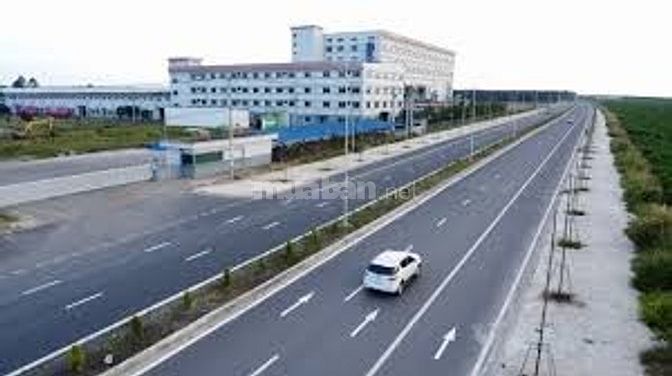 CHÍNH CHỦ GỬI BÁN 1500M² MẶT TIỀN ĐƯỜNG NHỰA  32M GẦN CHỢ, UBND KCN
