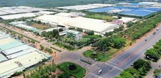 CHÍNH CHỦ GỬI BÁN 1500M² MẶT TIỀN ĐƯỜNG NHỰA  32M GẦN CHỢ, UBND KCN
