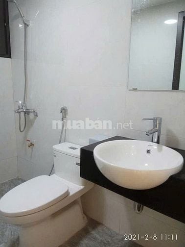 Cho thuê nhà mặt phố Nguyễn Văn Lộc, đẹp nhất phố, kinh doanh đỉnh