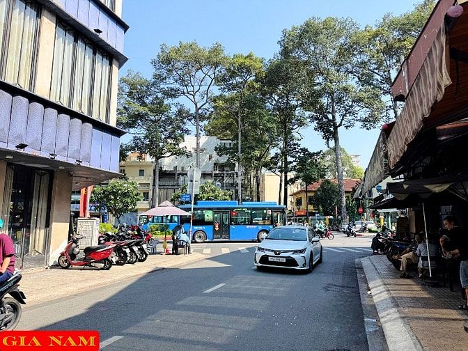 BÁN NHÀ MẶT TIỀN KINH DOANH : 207 LƯƠNG NHỮ HỌC - P. 11 - Q. 5 - TPHCM