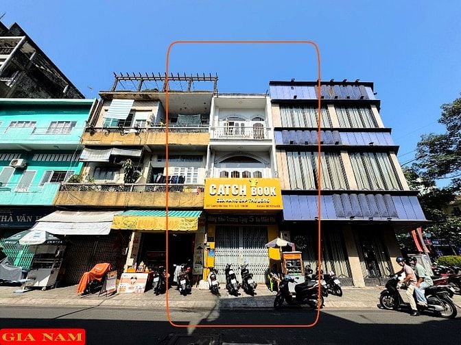 BÁN NHÀ MẶT TIỀN KINH DOANH : 207 LƯƠNG NHỮ HỌC - P. 11 - Q. 5 - TPHCM