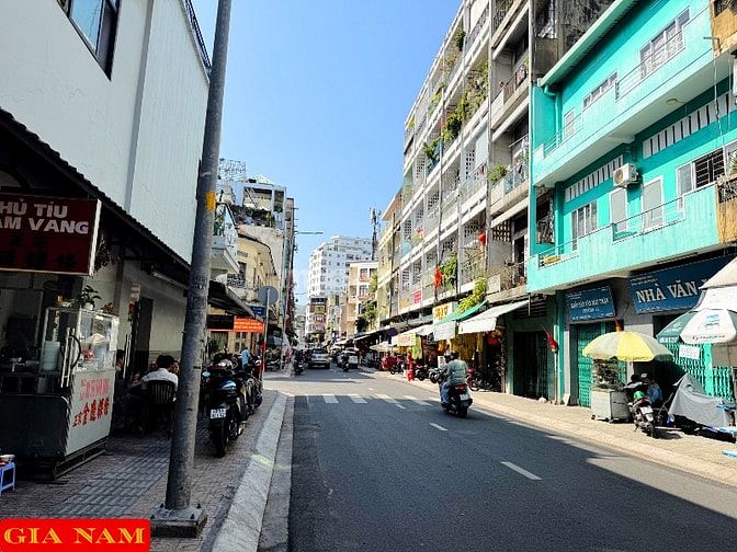 BÁN NHÀ MẶT TIỀN KINH DOANH : 207 LƯƠNG NHỮ HỌC - P. 11 - Q. 5 - TPHCM