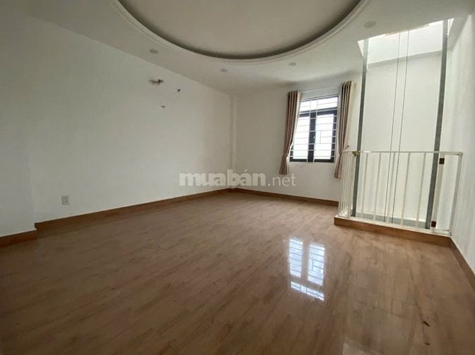 Bán nhà 5 tầng đường Nguyễn Văn Quá Q12, đường nhựa 10m có lề, 6 tỷ 3