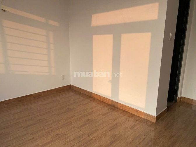 Bán nhà 5 tầng đường Nguyễn Văn Quá Q12, đường nhựa 10m có lề, 6 tỷ 3