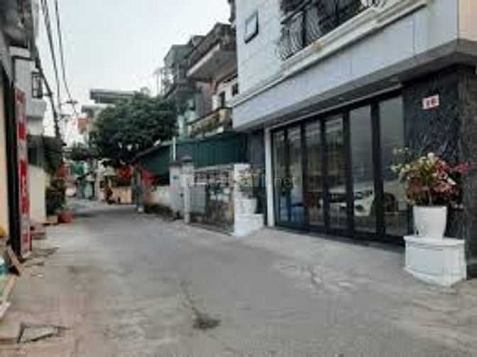Bán biệt thự ngõ Lạc Long Quân Tây Hồ 165m2, mặt tiền 14m