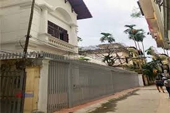 Bán biệt thự ngõ Lạc Long Quân Tây Hồ 165m2, mặt tiền 14m