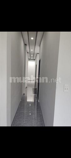 CẦN BÁN GẤP CĂN NHÀ MỘT TRỆT MỘT LẦU GẦN KHU CÔNG NGHIỆP A MA TA LONG 