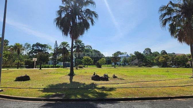 Bán đất khu biệt thự Thảo Nguyên Sài Gòn, sát bên sân Golf Quận 9