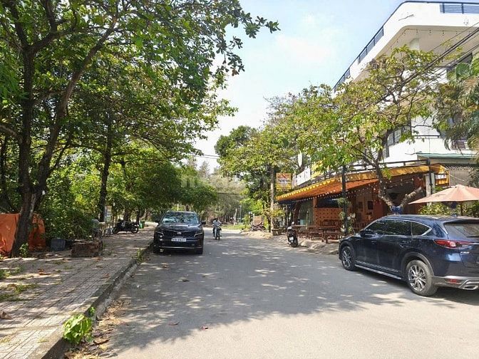 BÁN GẤP BIỆT THỰ PHÚ NHUẬN - LIÊN PHƯỜNG Q9