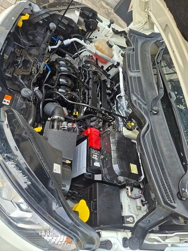 Cần bán EcoSport sx:2016 auto (titanium) m.trắng,gđ sử dụng mới 95%.