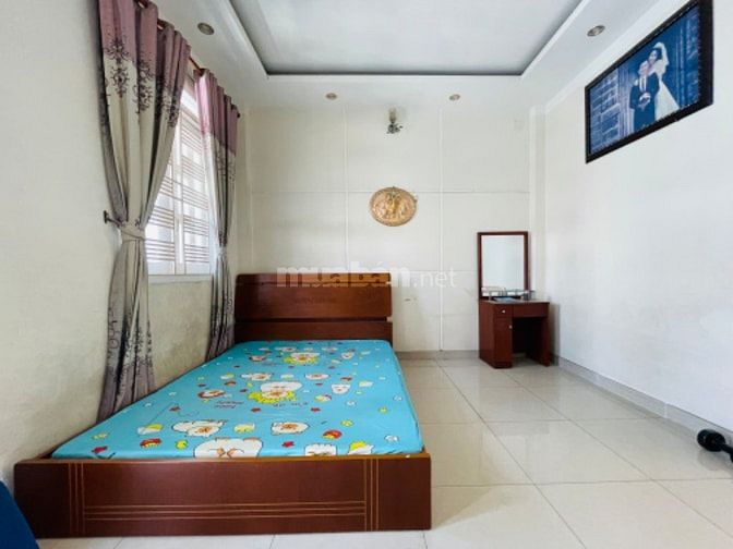 Bán đất tặng nhà 110m2 Hẻm 8m Cộng Hoà Tân Bình, 4 Tầng Giá rẻ đầu tư 