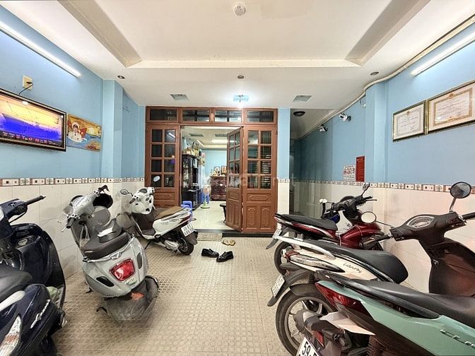 Chính chủ nhà 4 Tầng, 109m2(4.6 x 24) Hẻm 8m Thân Nhân Trung Tân Bình.