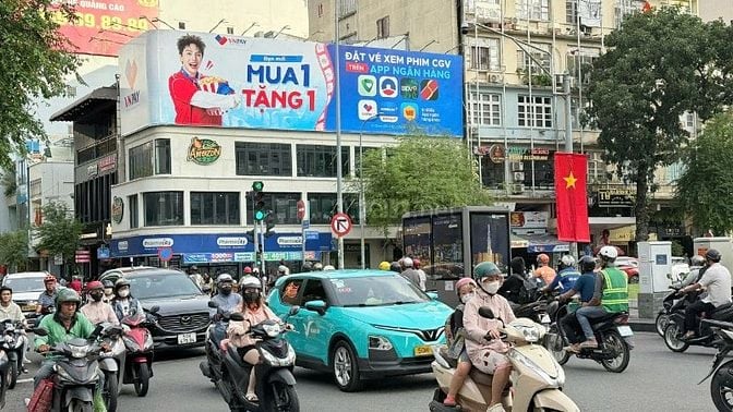 Cho Thuê Góc 2MT Hai Bà Trưng, P.Bến Nghé, Quận 1 - Đối diện Thái Công