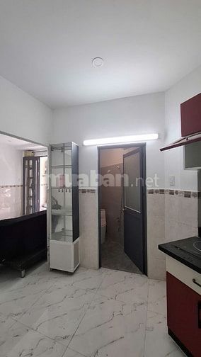 Lô góc hẻm xe tải gần Bùi Thế Mỹ, Tân Bình, 30m2, 2PN lớn, chỉ nhỉnh 4