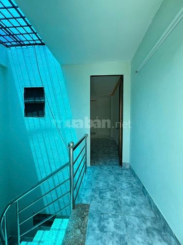 Cho thuê nhà Hẻm 3m - đường Ba Tháng Hai, P.10, Q.10 - 12 triệu