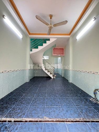 Cho thuê nhà Hẻm 3m - đường Ba Tháng Hai, P.10, Q.10 - 12 triệu