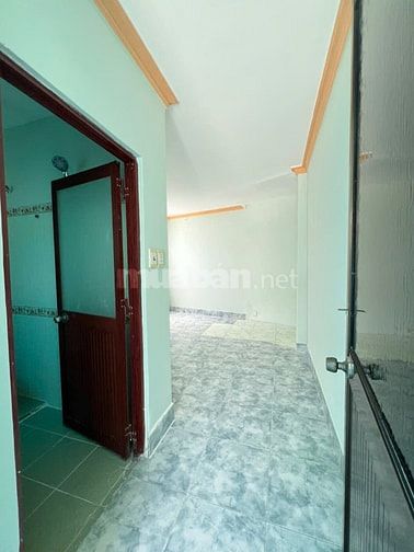 Cho thuê nhà Hẻm 3m - đường Ba Tháng Hai, P.10, Q.10 - 12 triệu