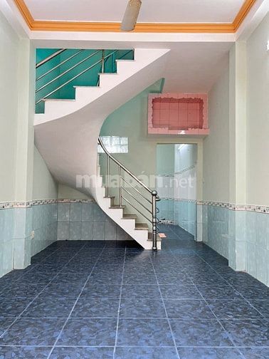Cho thuê nhà Hẻm 3m - đường Ba Tháng Hai, P.10, Q.10 - 12 triệu