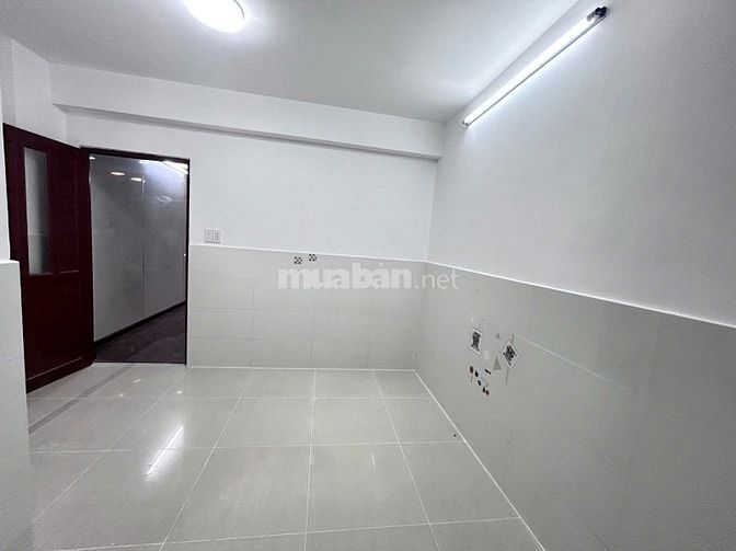 TẦNG TRỆT - CHUNG CƯ NGUYỄN THỊ TẦN P2 Q8 73,5M2 SHR CẠNH CHỢ RẠCH ÔNG