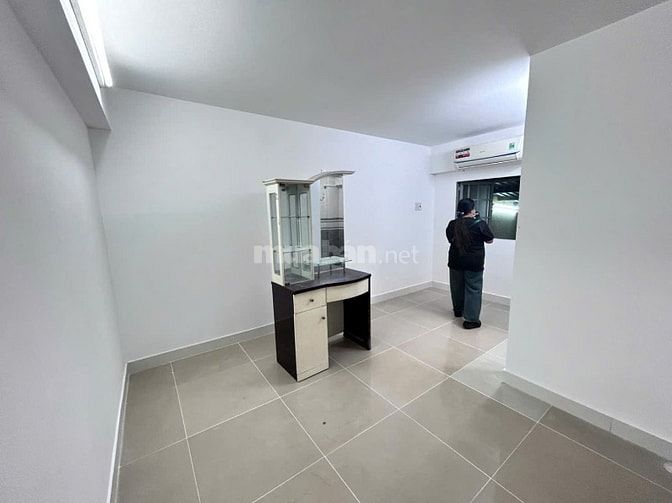 TẦNG TRỆT - CHUNG CƯ NGUYỄN THỊ TẦN P2 Q8 73,5M2 SHR CẠNH CHỢ RẠCH ÔNG