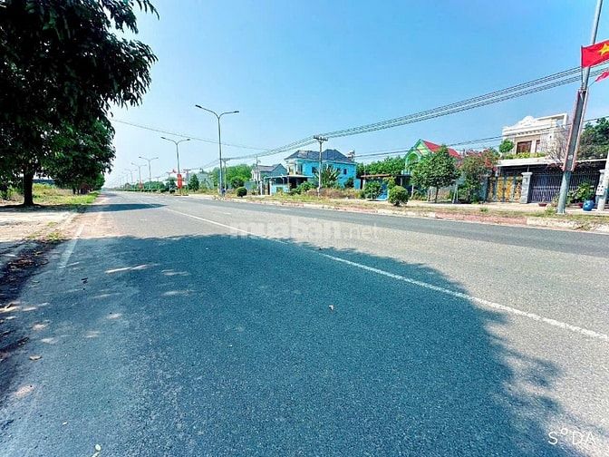 Sót lô đất ngay mặt tiền đường nhựa 32m2 TTHC chơn thành Giá 580triệu