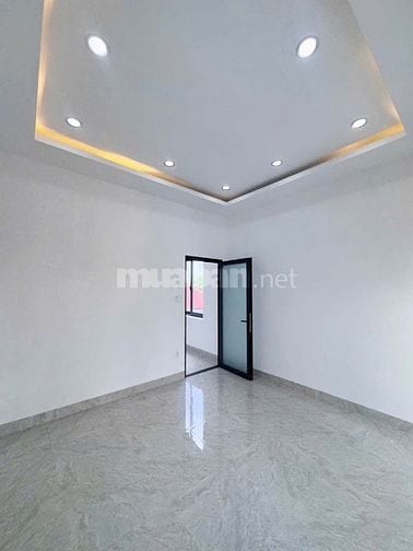 Nhà bán MT Nguyễn Thành Phương 8,2 tỷ nhà 2 lầu 128m2 VIP kinh doanh