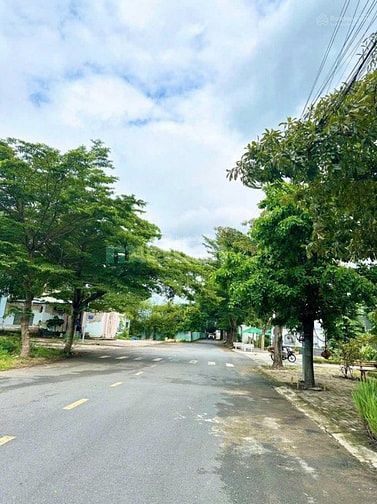 BÁN NHÀ BIỆT THỰ HẺM 68 BƯNG ÔNG THOÀN, PHƯỜNG PHÚ HỮU, QUẬN 9, 8x20m