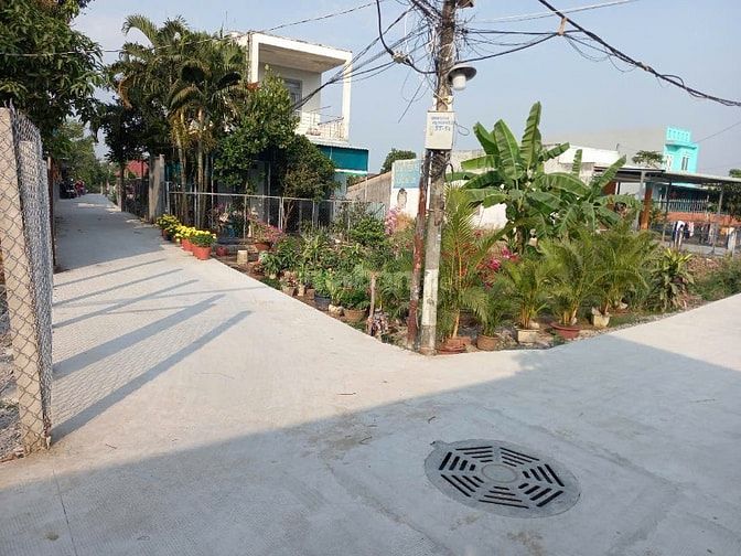 CẦN BÁN 9 LÔ ĐẤT THỔ CƯ BÌNH HƯNG, QUY ĐỨC , ĐA PHƯỚC .