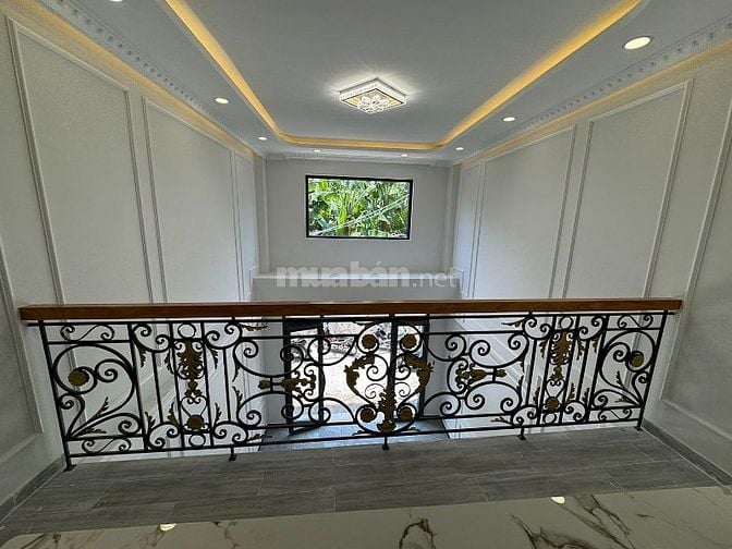 Nhà 4 tầng (4x12,5), vuông, full nội thất, hẻm xe hơi NGUYỄN VĂN TRỖI