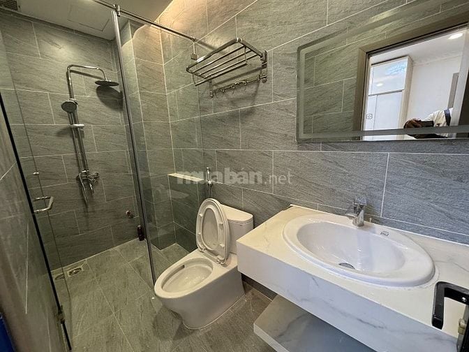 Nhà 4 tầng (4x12,5), vuông, full nội thất, hẻm xe hơi NGUYỄN VĂN TRỖI