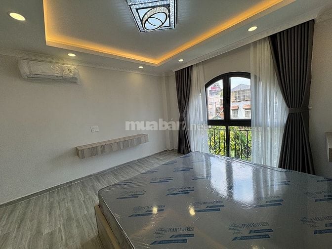 Nhà 4 tầng (4x12,5), vuông, full nội thất, hẻm xe hơi NGUYỄN VĂN TRỖI