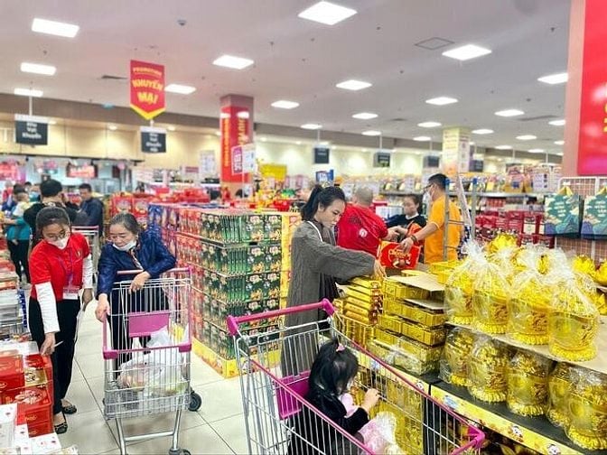 Tuyển Thêm Nhân Viên: Đóng Gói Quà - Phụ Bán Hàng ( Quận Tân Phú )