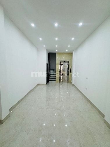 BÁN NHÀ MỚI AN DƯƠNG VƯƠNG- TÂY HỒ - THANG MÁY – VIEW THÀNH PHỐ VEN SÔ