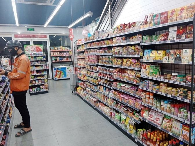 CỬA HÀNG TIỆN LỢI BÌNH TÂN CẦN NAM/NỮ 18T--52TUỔI 