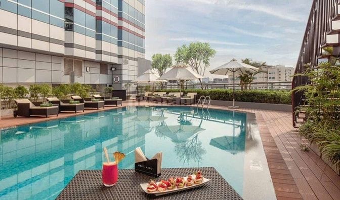 Tôi cần bán khách sạn phố Hàng Bè, Q Hoàn Kiếm, Dt 350 m, 11 T, Mt 8 m
