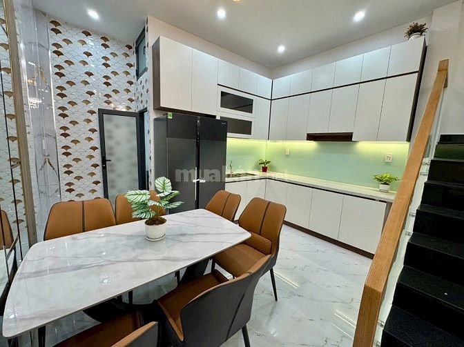 Siêu Phẩm- MT Kinh Doanh Hẻm CHợ- Âu Cơ- Tân Bình.DT 4x15- 2 LẦu-MỚI