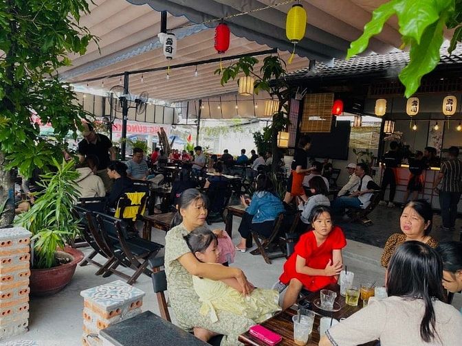 Sang nhượng quán Cafe-bida căn góc 600m2 Gò Vấp, doanh thu 300tr/tháng