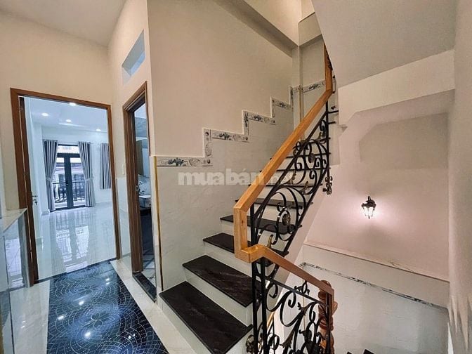 SIÊU PHẨM MỚI-ĐÚc 4 Tầng-HXH Giải Phóng-Tân Bình.DT 3.8x16-nhỉnh 11 TỶ