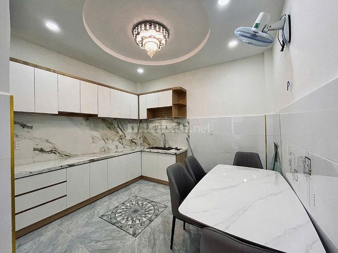 SIÊU PHẨM MỚI-ĐÚc 4 Tầng-HXH Giải Phóng-Tân Bình.DT 3.8x16-nhỉnh 11 TỶ