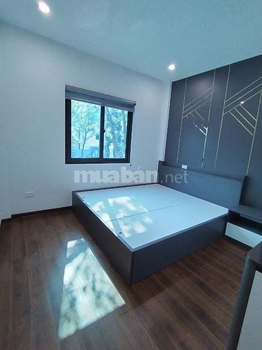 Tư Đình - nhà hơn 50m - 5 tầng thang máy - 5 phòng khép kín - full Nt